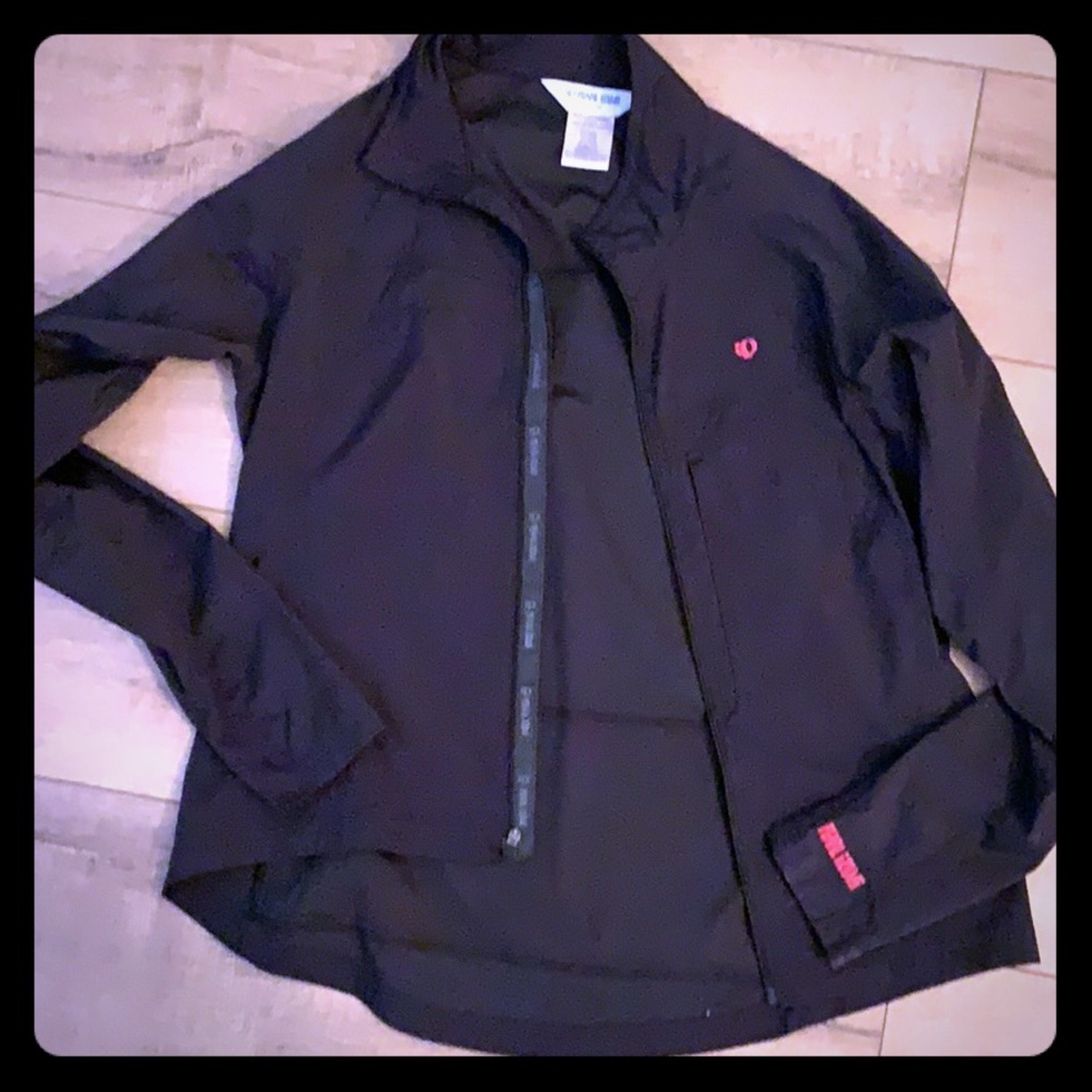 Pearl Izumi wind breaker.
